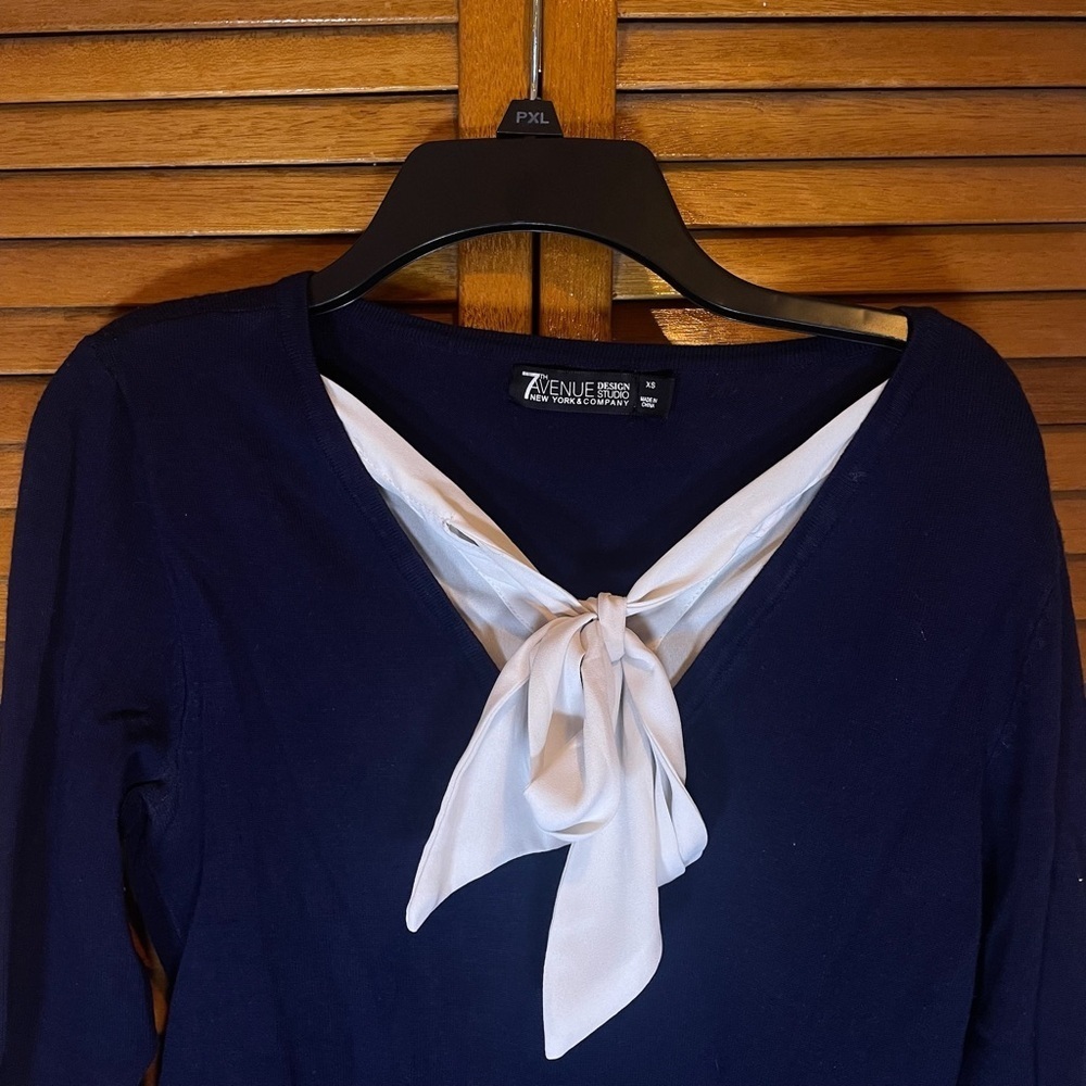 7th Ave New York & Company Women’s Navy Blue Tweed Preppy Sweater Sz XS - Picture 2 of 5